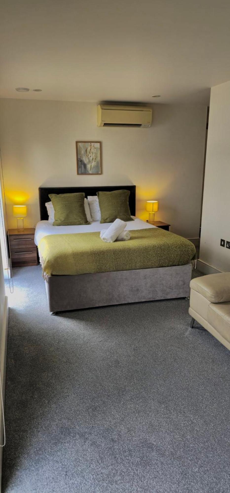 Spacious 3-Bed 3-Bath Luxury Apartment With Balcony Hyde Park Londres Exterior foto